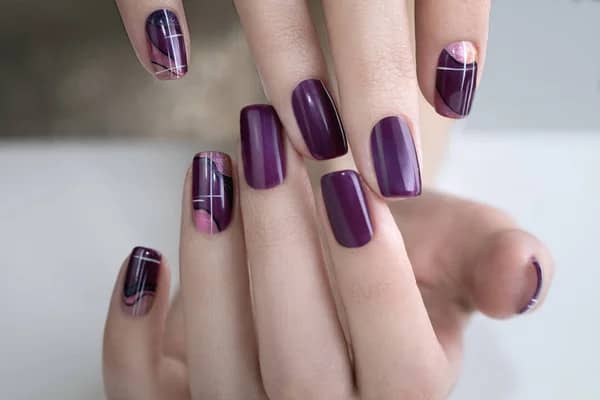 depositphotos_185559738-stock-photo-beautiful-nail-art-manicure-nail (1)